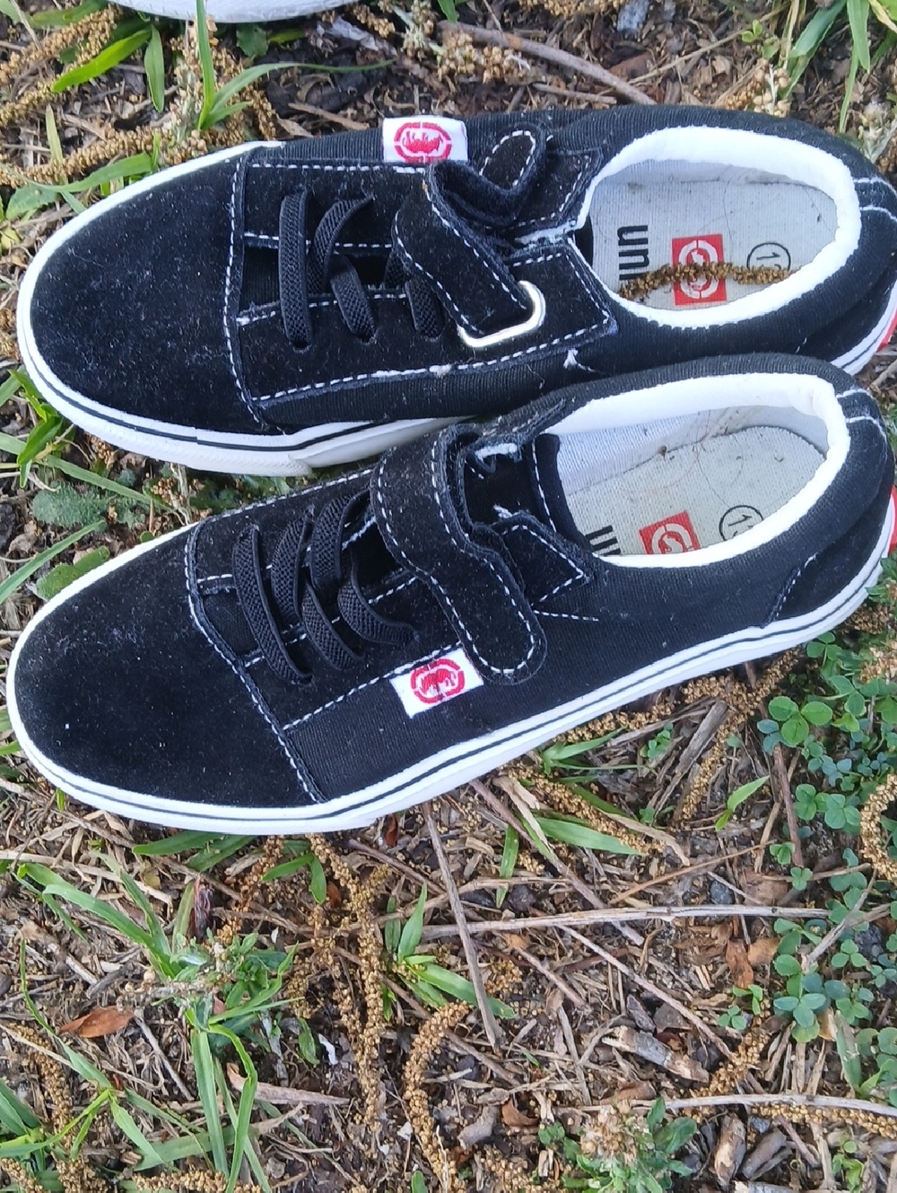 Kids Black Canvas Echo Sneakers